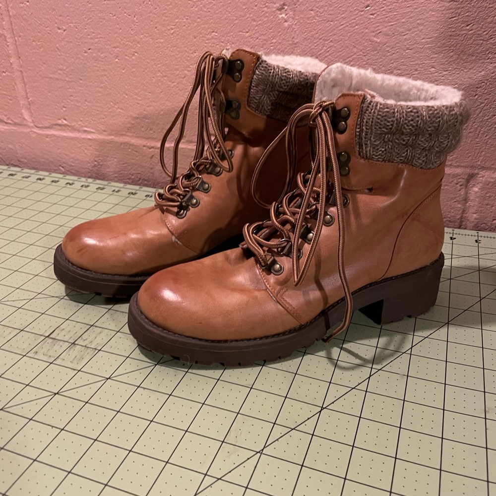 Womens lace up boot size 9.  Worn once. Perfect condition.